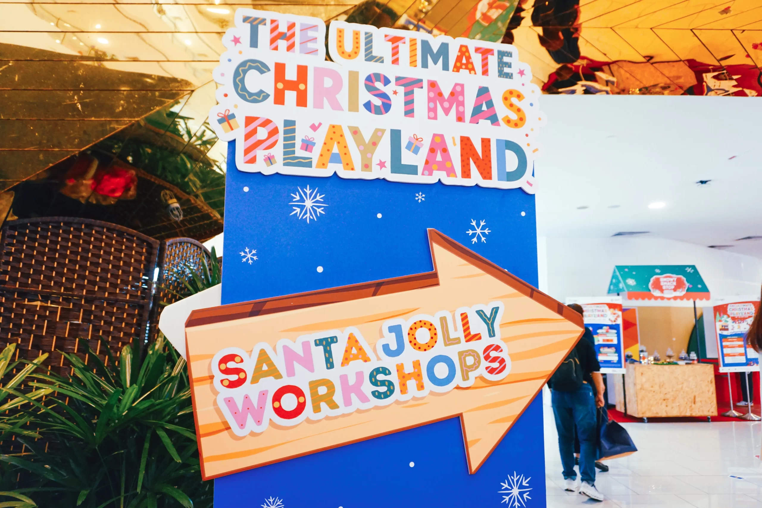 christmas-mall-activation-custom-signage-singapore