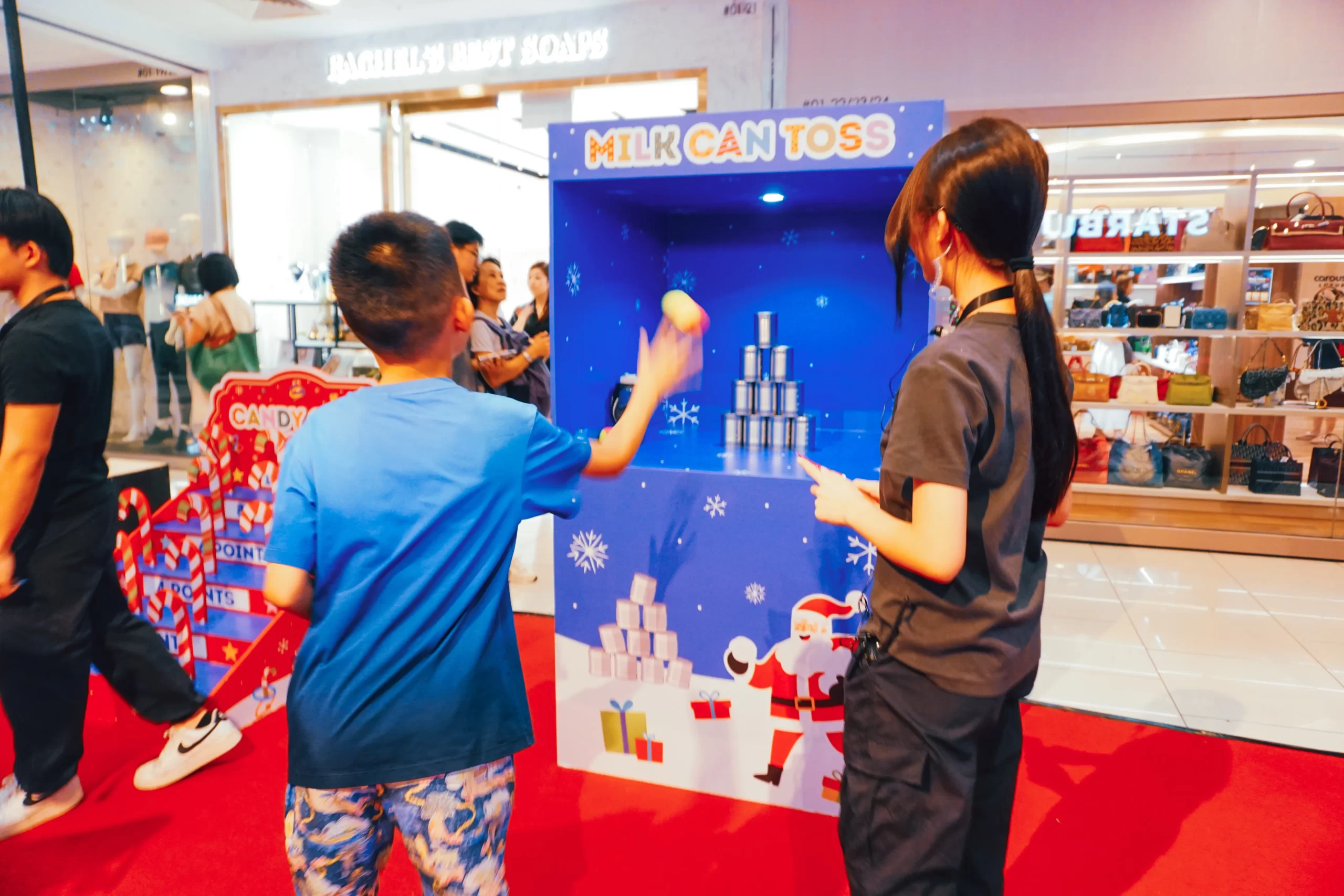 christmas-mall-activation-interactive-gamification-singapore