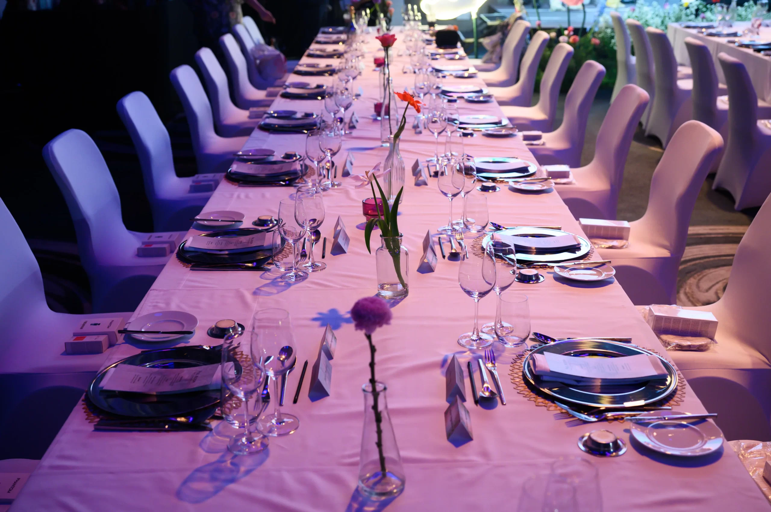 corporate-gala-dinner-table-setup-event-management