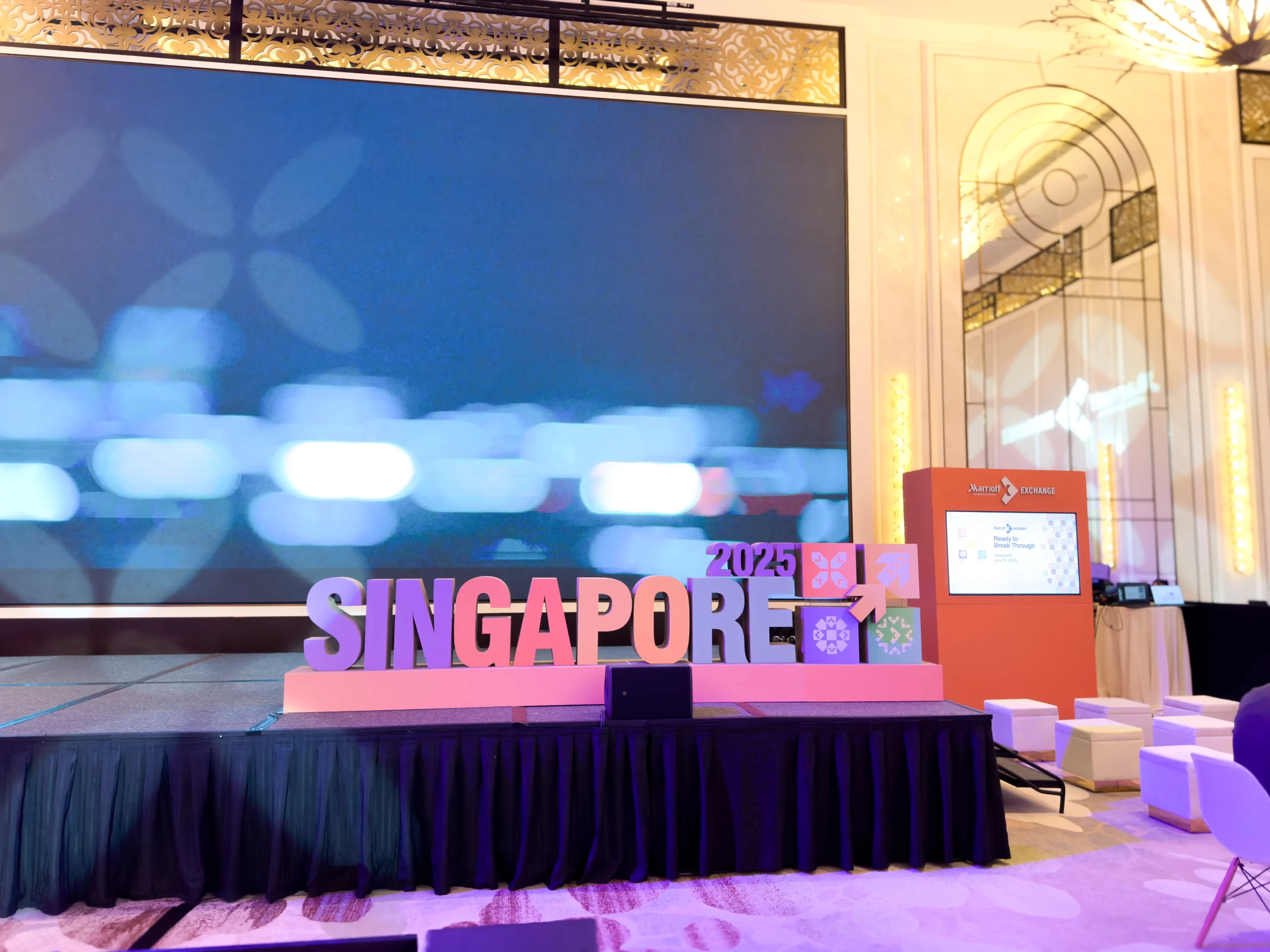 custom-3d-event-signage-fabrication-marriott-conference