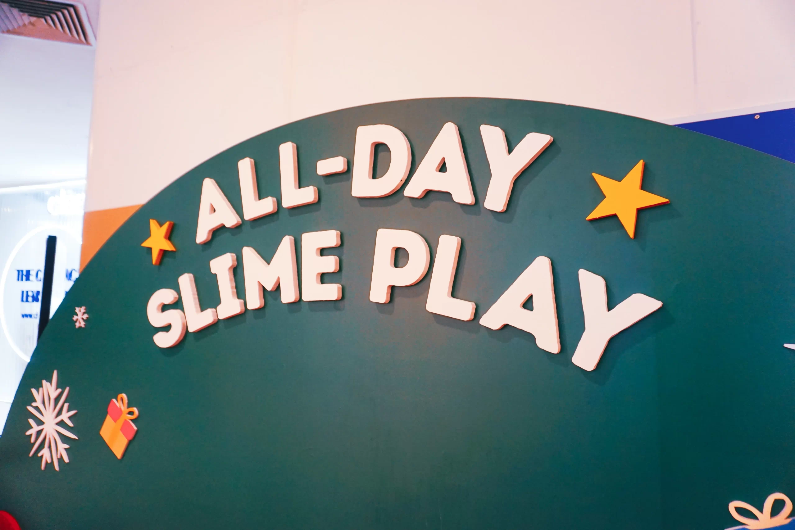custom-fabricated-event-signage-brand-activation