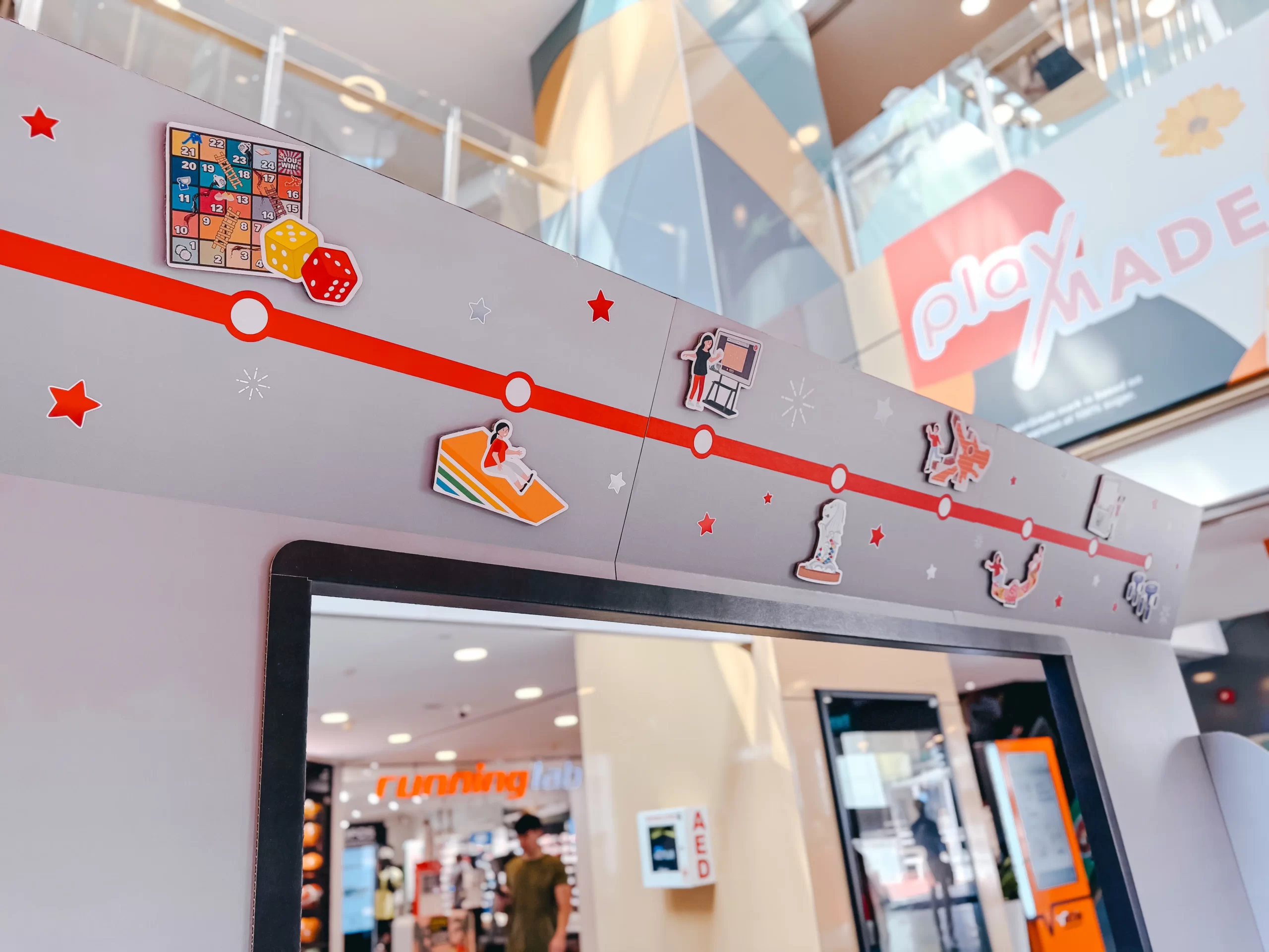 custom-fabricated-themed-event-booth-mall-activation