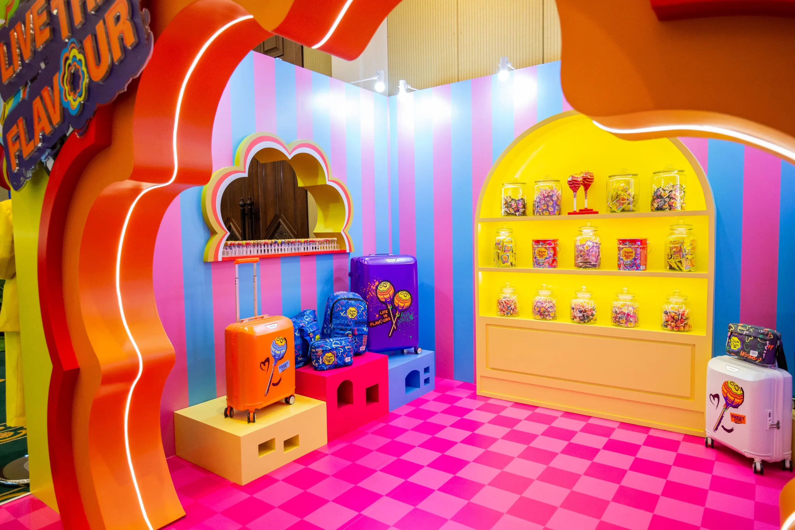 experiential-marketing-brand-activation-retail-pop-up-design