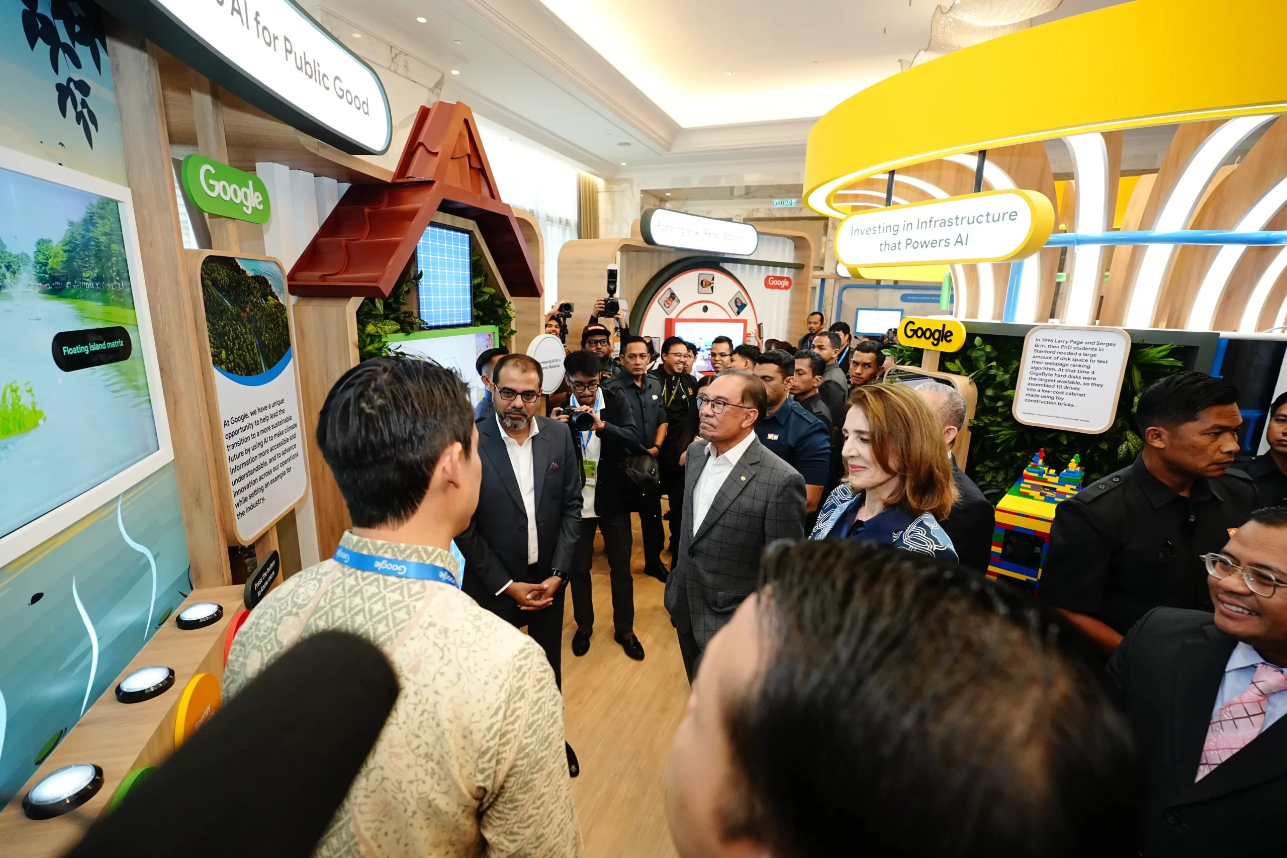 experiential-marketing-google-brand-activation-exhibition-booth