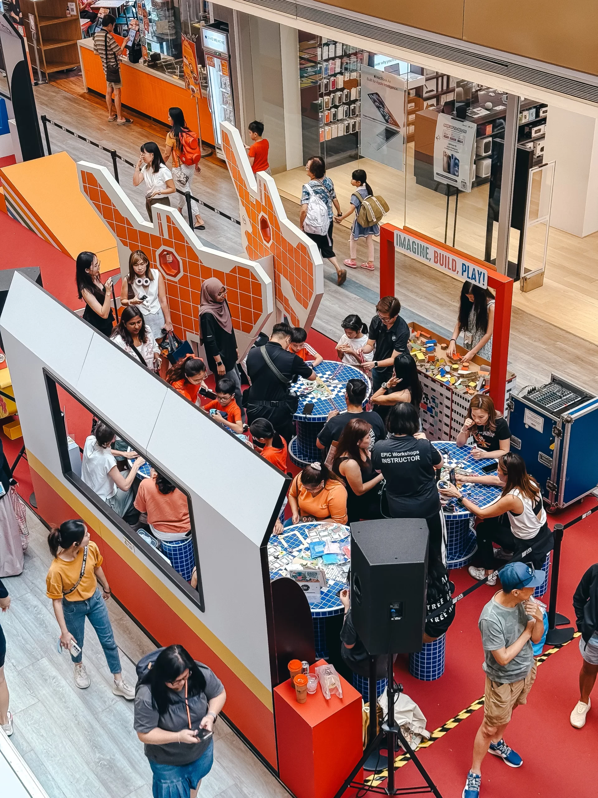 experiential-marketing-interactive-workshop-brand-activation