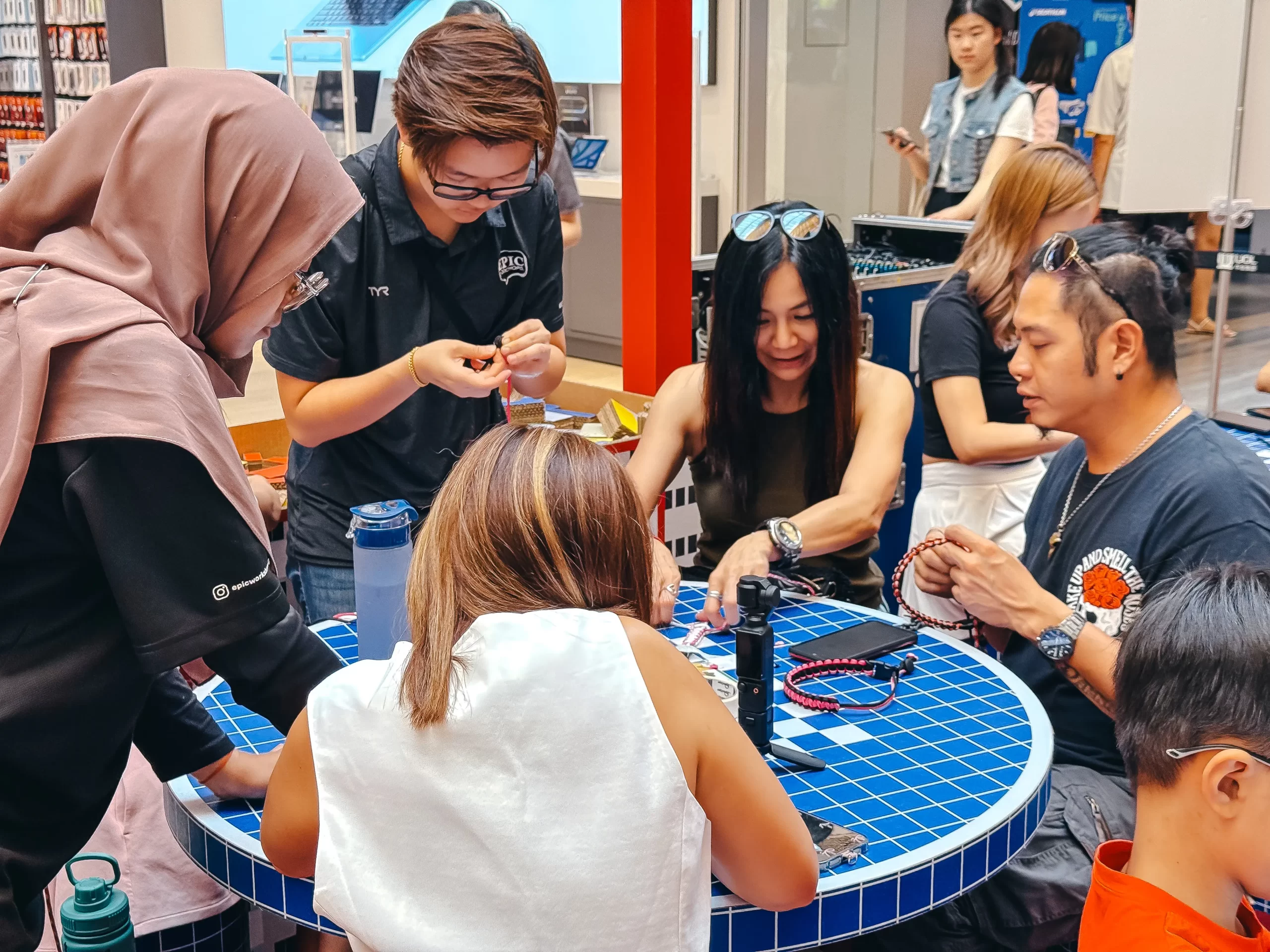 experiential-marketing-interactive-workshop-mall-activation
