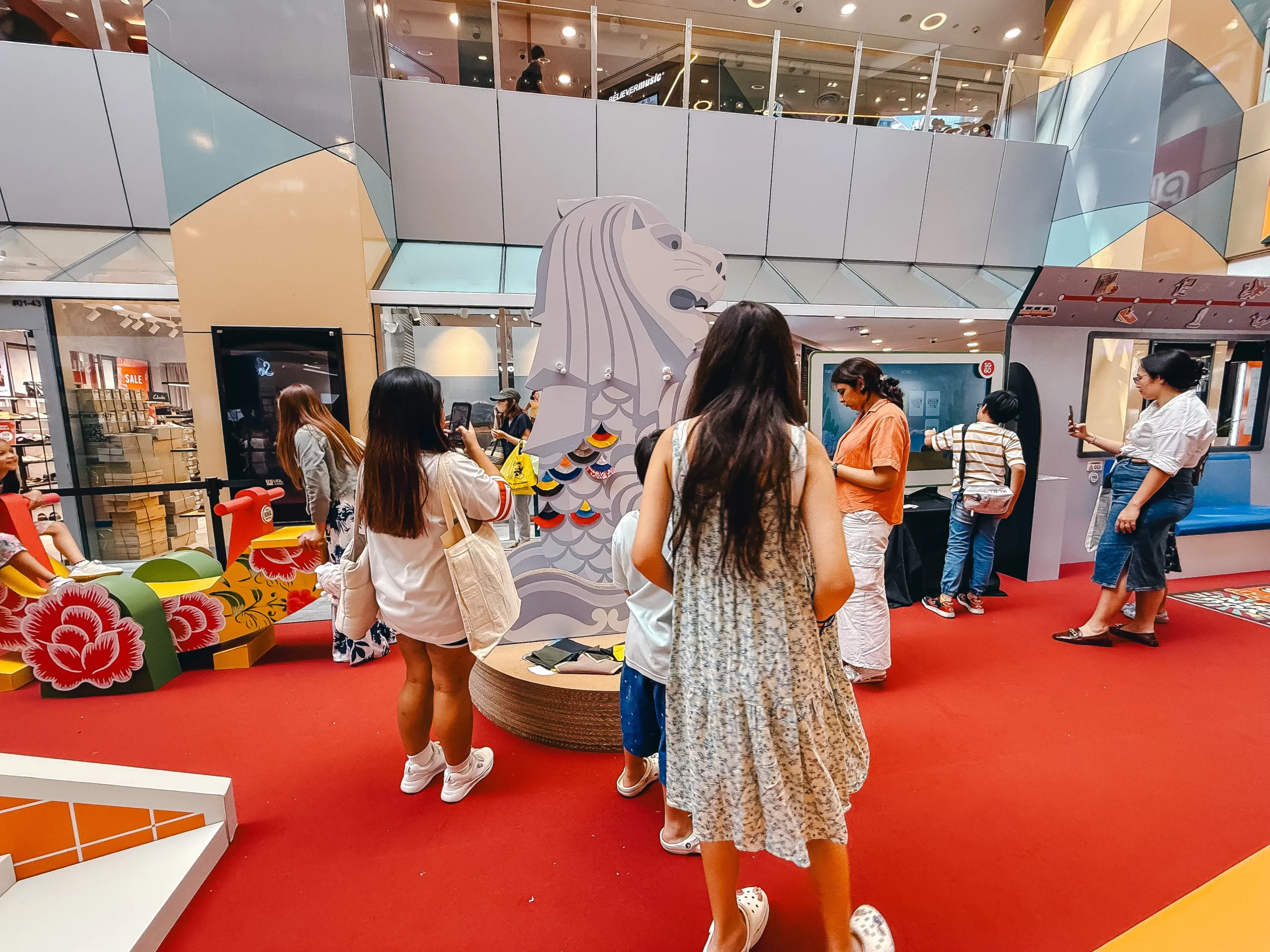 experiential-marketing-mall-activation-merlion-prop