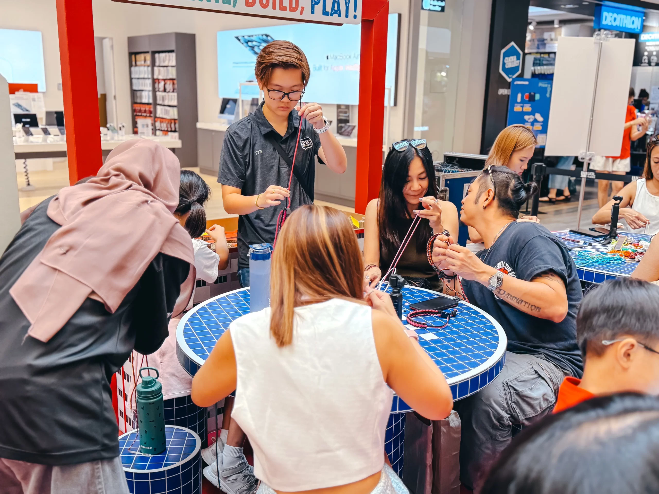 experiential-marketing-mall-workshop-brand-activation