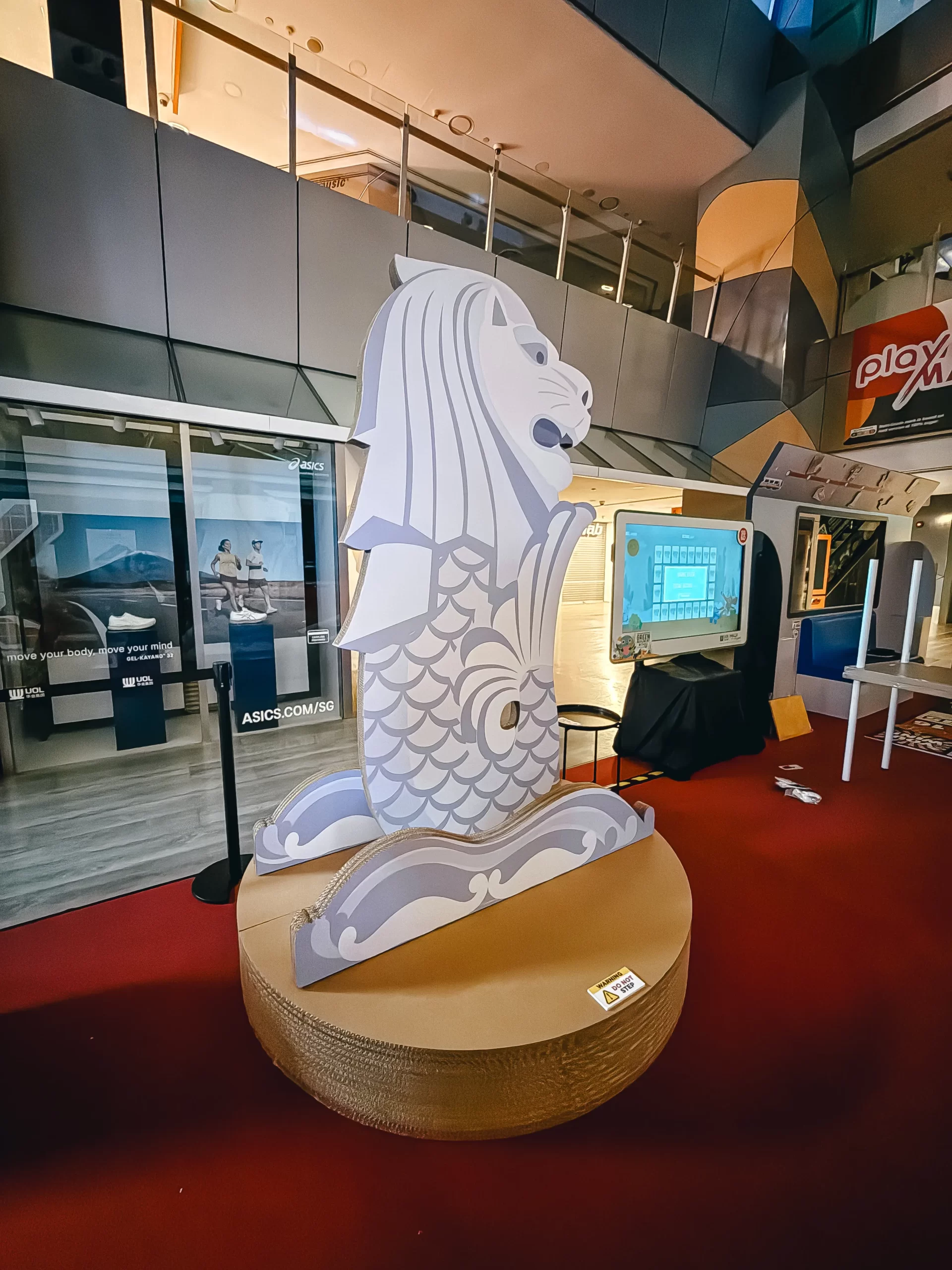 merlion-prop-fabrication-mall-activation