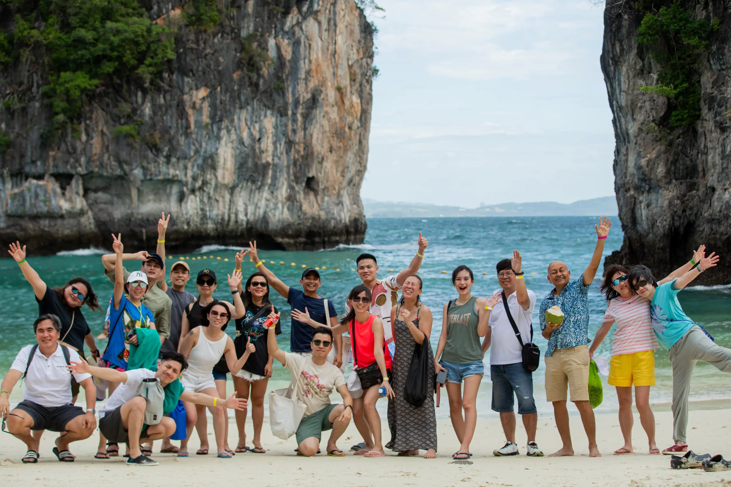 offsite-team-bonding-activity-tropical-destination