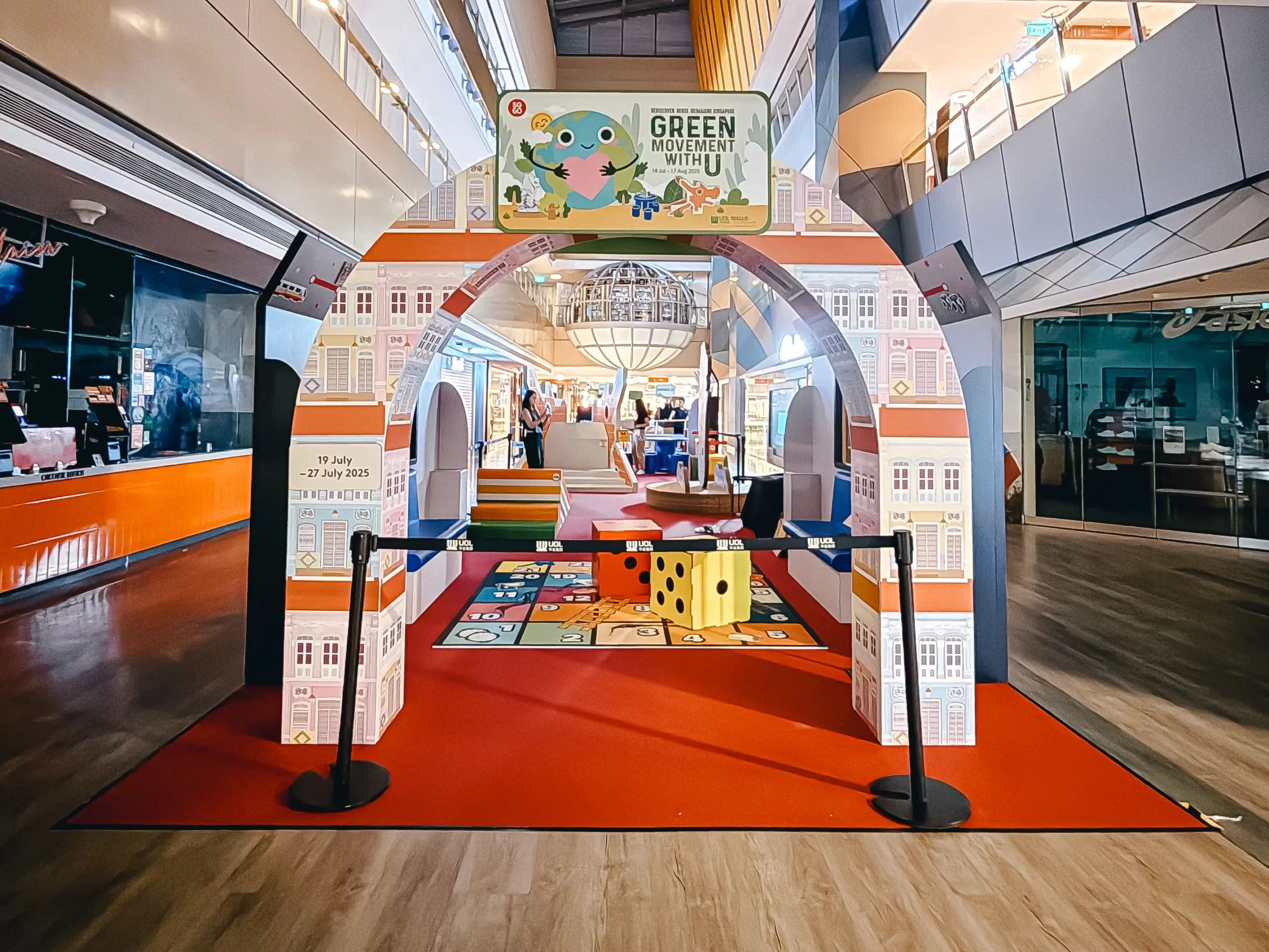 retail-brand-activation-custom-archway-fabrication-and-gamification
