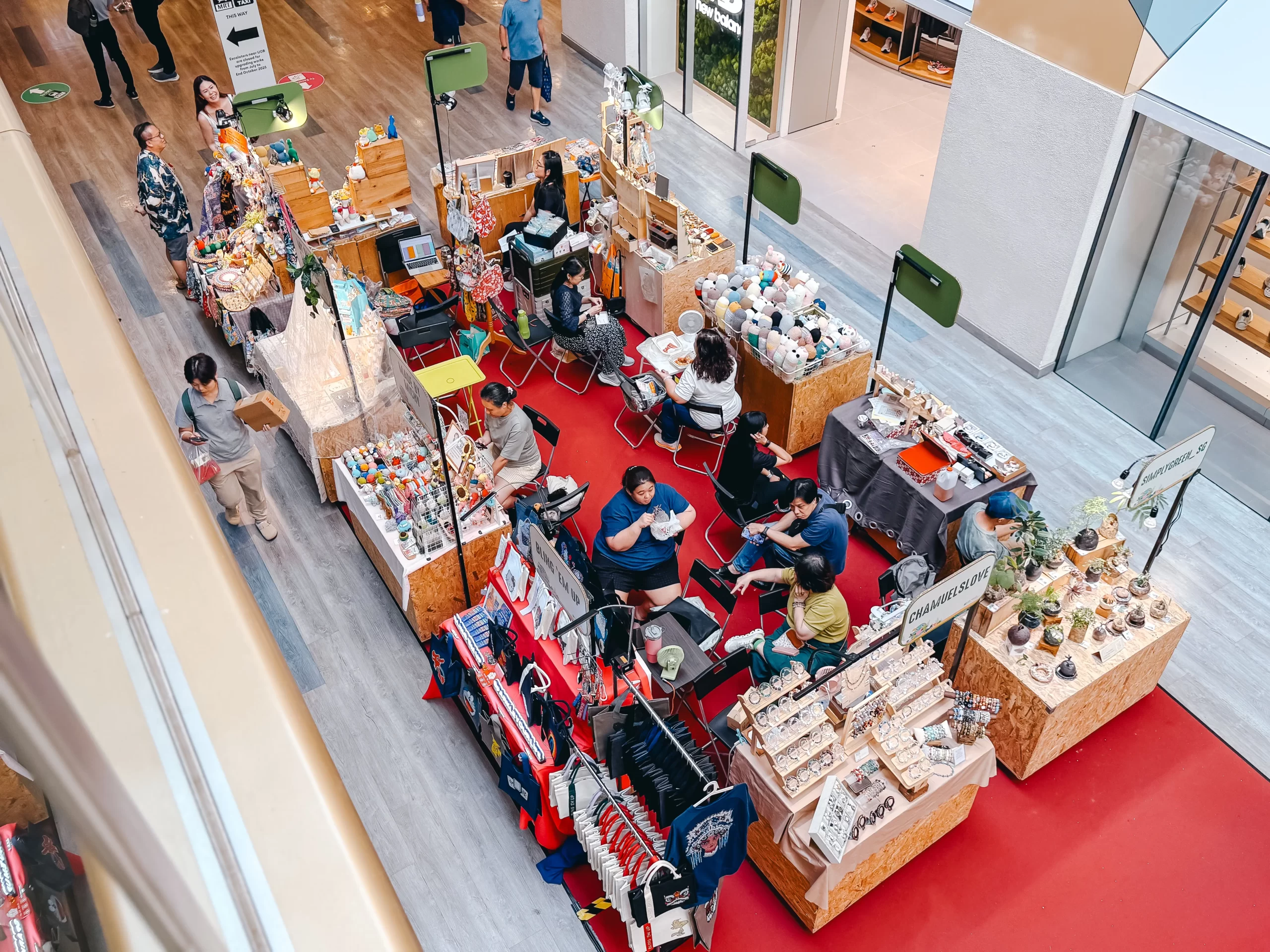 retail-pop-up-artisan-market-mall-activation